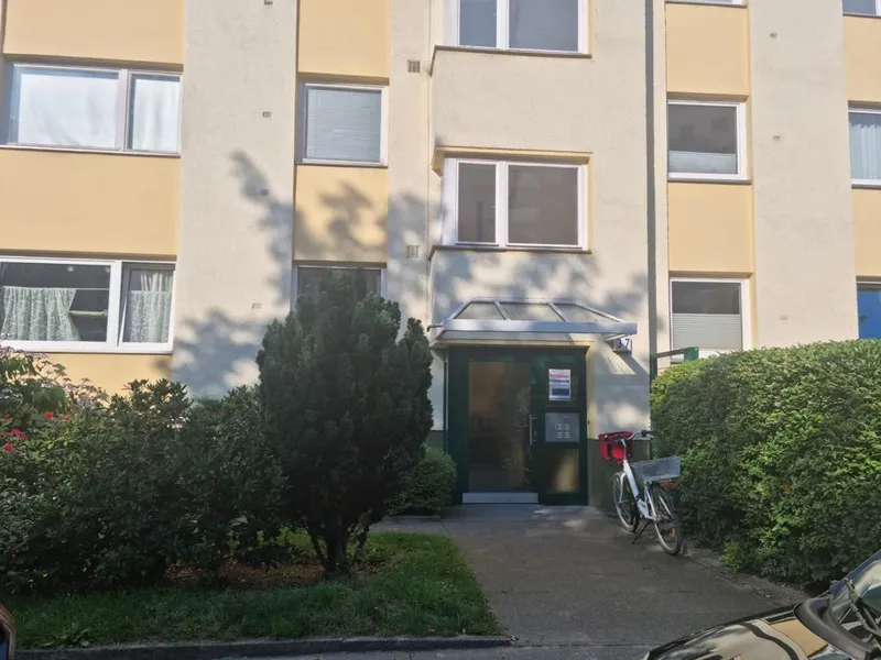 3-Zimmer-Wohnung mit Balkon in Berlin Lichterfelde (Steglitz) — photo 1
